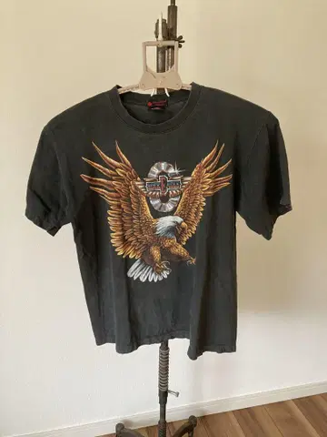 ROCK EAGLE 이글 디자인 티셔츠