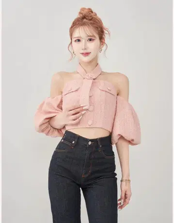 홀터넥 오프숄더 트위드 상의