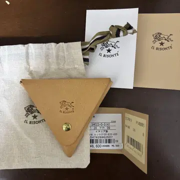 IL BISONTE (일비종떼) 천연 가죽 삼각형 코인 케이스 새상품