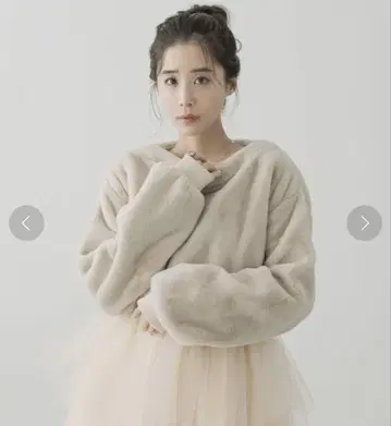 qumerry. 새상품급 퍼 풀오버 상의