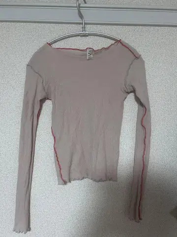 베이스 레인지 긴팔