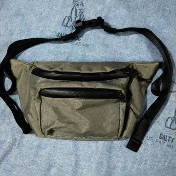 BURLAP OUTFITTER 버랩 아웃피터 허리 가방