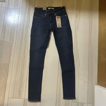 리바이스 711 SKINNY 데님 24 새상품