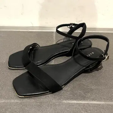 RANDA 블랙 스트랩 샌들 M