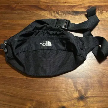 THE NORTH FACE 바디백 블랙