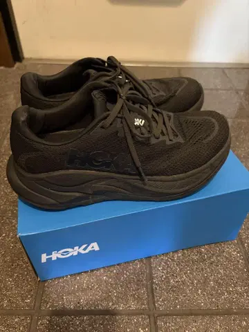 HOKA RINCON 4 블랙