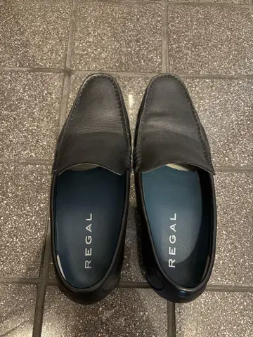 REGAL 블랙 가죽 로퍼