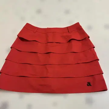 아르치비오 빨간색 프릴 스커트 a 로고 포함