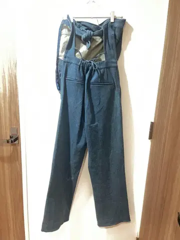다크 블루 살로펫 데님 스타일