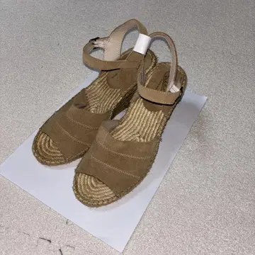 카르자놀 샌들 37