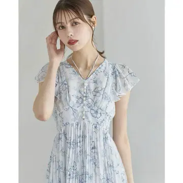 펄 장식 넥 리본 수채화 라인 플라워 플리츠 원피스 toccocloset