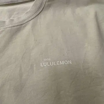 LULULEMON 1998 베이지 티셔츠
