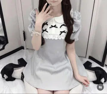 pium 코튼 프릴 요크 셋업 evelyn LIZLISA