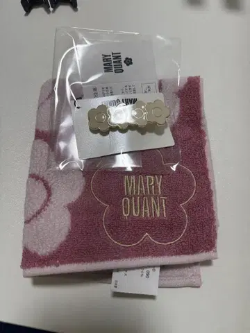 MARY QUANT 꽃무늬 타월과 헤어핀 세트