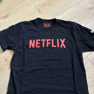NETFLIX 로고 티셔츠 블랙