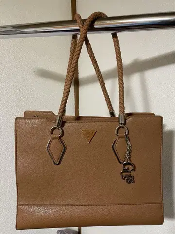 게스 브라운 핸드백