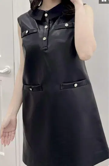 다즐린 블랙 가죽풍 슬리브리스 원피스
