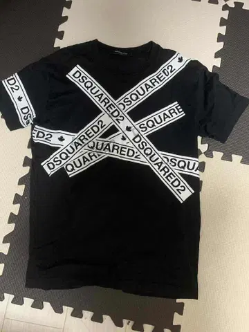 DSQUARED2 블랙 티셔츠 M