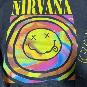 NIRVANA 트레이닝복