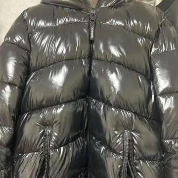 CALVIN KLEIN 블랙 다운 자켓 후드 부착