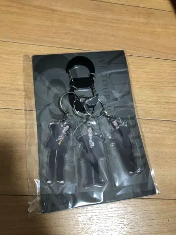 Number_i 카라비너가 달린 아크릴 키링