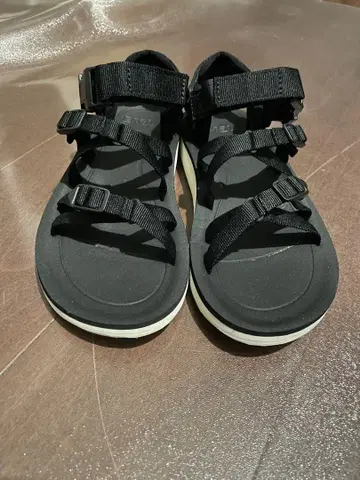 Teva 블랙 스포츠 샌들 조정 가능 24cm