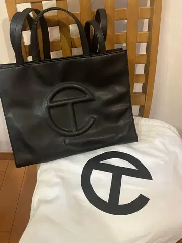 텔파 M Telfar 블랙 검정