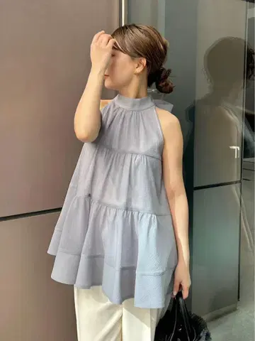 LILY BROWN 아메스리티어드 블라우스 그레이
