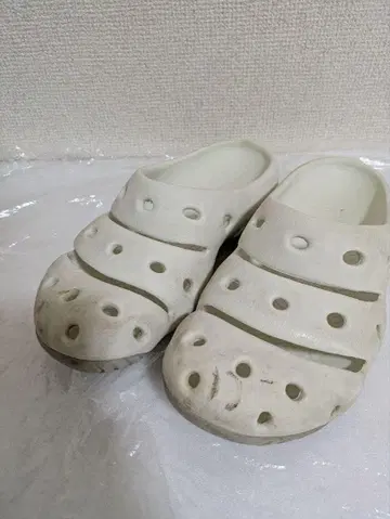 킨 KEEN 요기 샌들 24cm W7