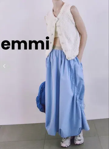 새상품급 emmi 에미 롱 스커트 로고 자카드 스커트 투데이풀