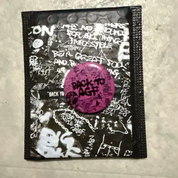 노벨코어 BACKTOAGF 랜덤 select accessory 캔뱃지