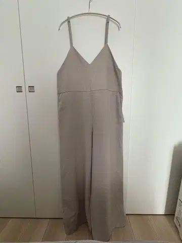 로페피크닉 백 프릴 살로펫
