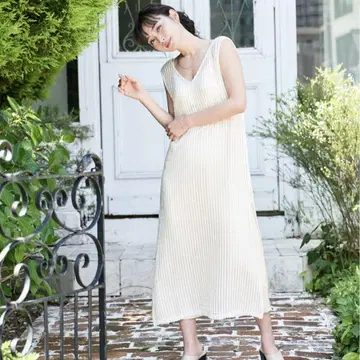 야나기바시 유이 콜라보 메쉬 레이어드 새틴 원피스