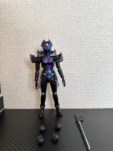 개조품 S.H.Figuarts 진골 조각 가면라이더 다크 키바라 커스텀