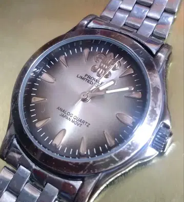 D6354 PROWLER 남성용 쿼츠 시계 새상품 배터리