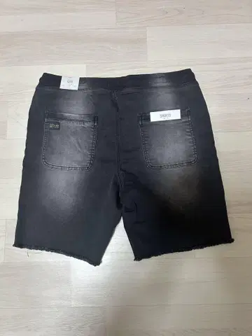 자라 맨 블랙 숏 팬츠 XL