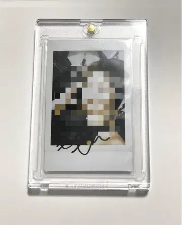 twice 허벅지 폴라로이드
