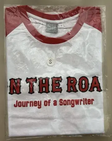 ON THE ROAD 2015 래글런 티셔츠 빨간색 S 사이즈
