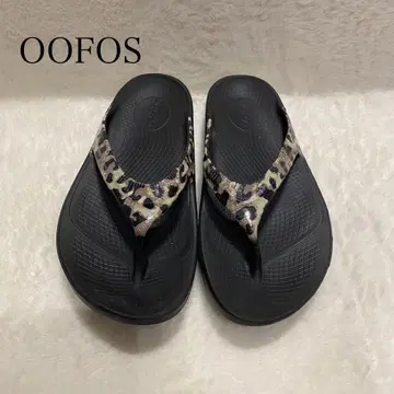 OOFOS 우포스 우라라 레오파드 무늬 24cm