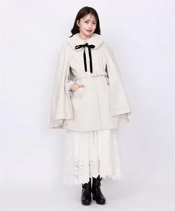 엑시즈팜 퍼 옷깃 케이프 코트