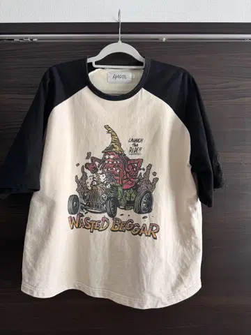 WASTED BEGGAR 티셔츠 L 사이즈