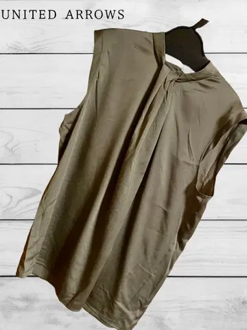 새상품급 UNITEDARROWS 블라우스 일본제 슬리브리스 사이즈 F