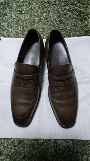 남성 신발 코인 로퍼 브라운 26cm