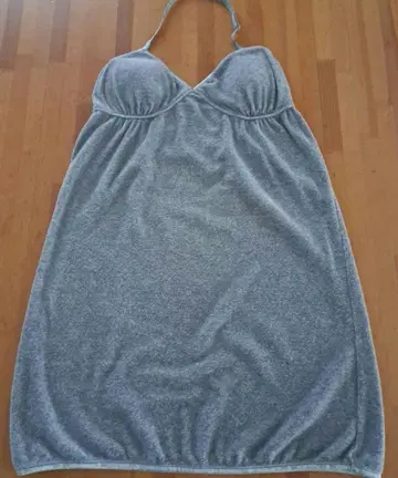 알바 로자 홀터넥 원피스