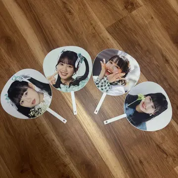 초도키메키 선전부 그린 담당 요시카와 히요리 부채