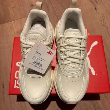 메구로 렌 PUMA 스니커즈