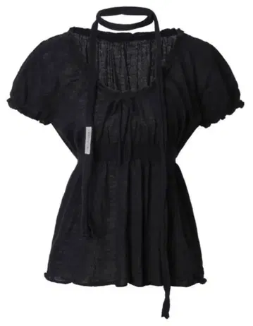 threetimes Berry puff top 블랙 상의