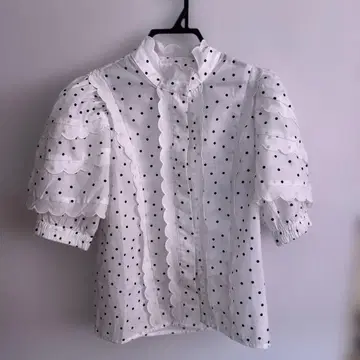 세븐틴 도트 블라우스