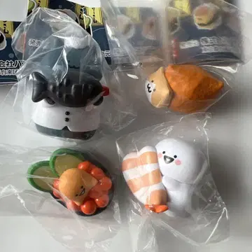 문구와 함께 가챠 4종 세트