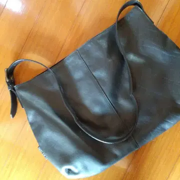 블랙 천연 가죽 숄더백